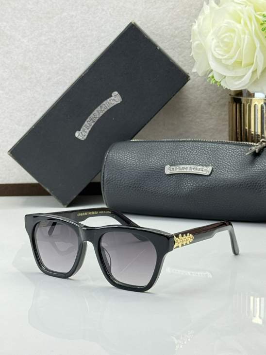 Picture of Chrome Hearts Sunglasses _SKUfw77797073fw